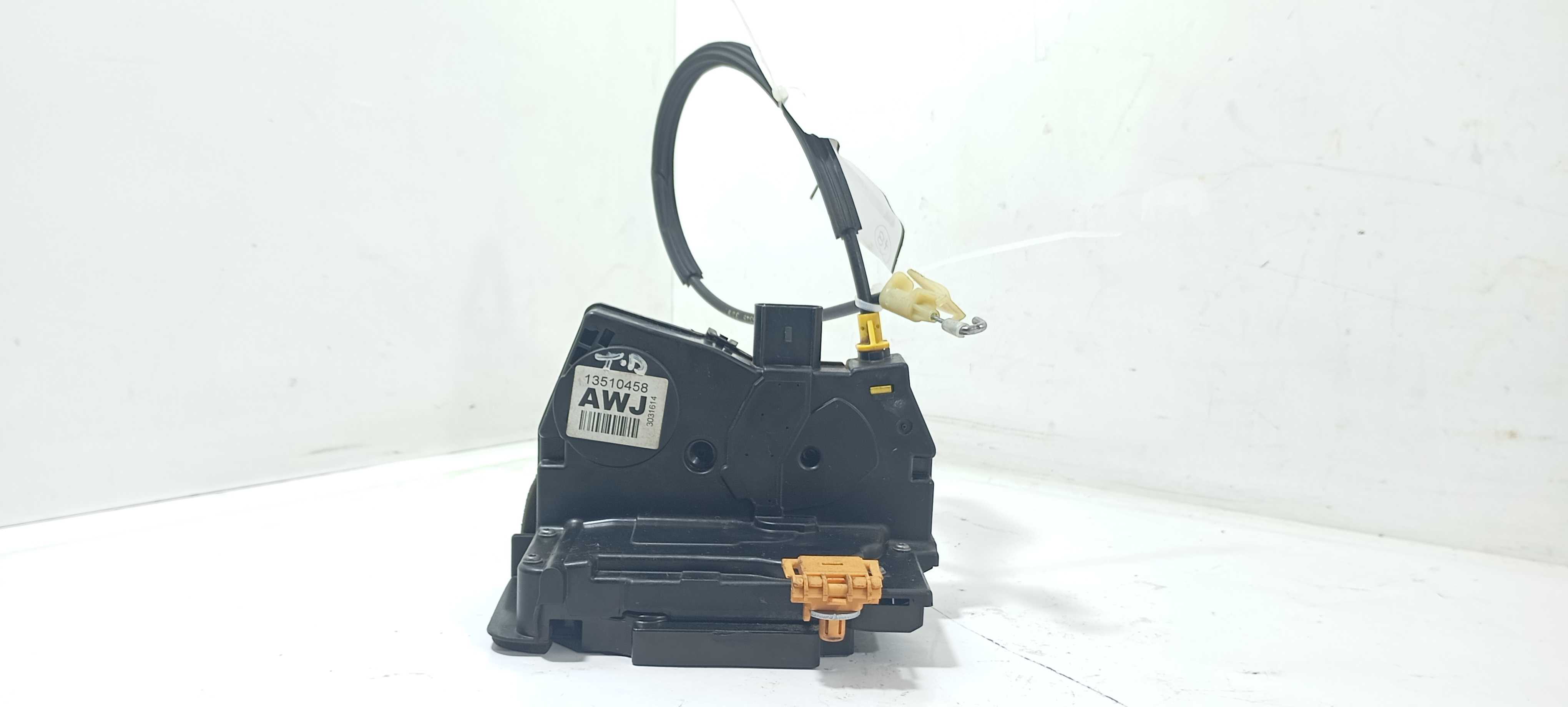 Fechadura Porta Traseira D. Gm Onix Active 1.4 2018 13510458 2