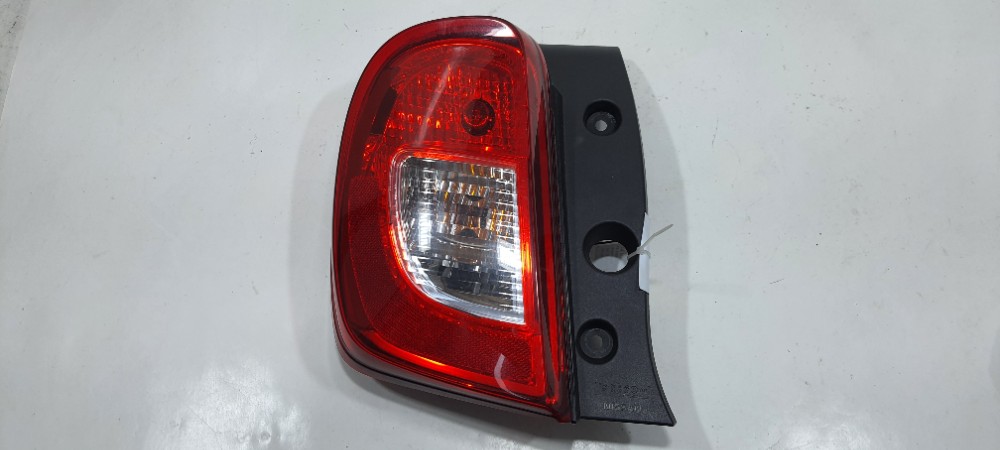 Lanterna Traseira Esquerda Avaria Nissan March 2019 22537505 3