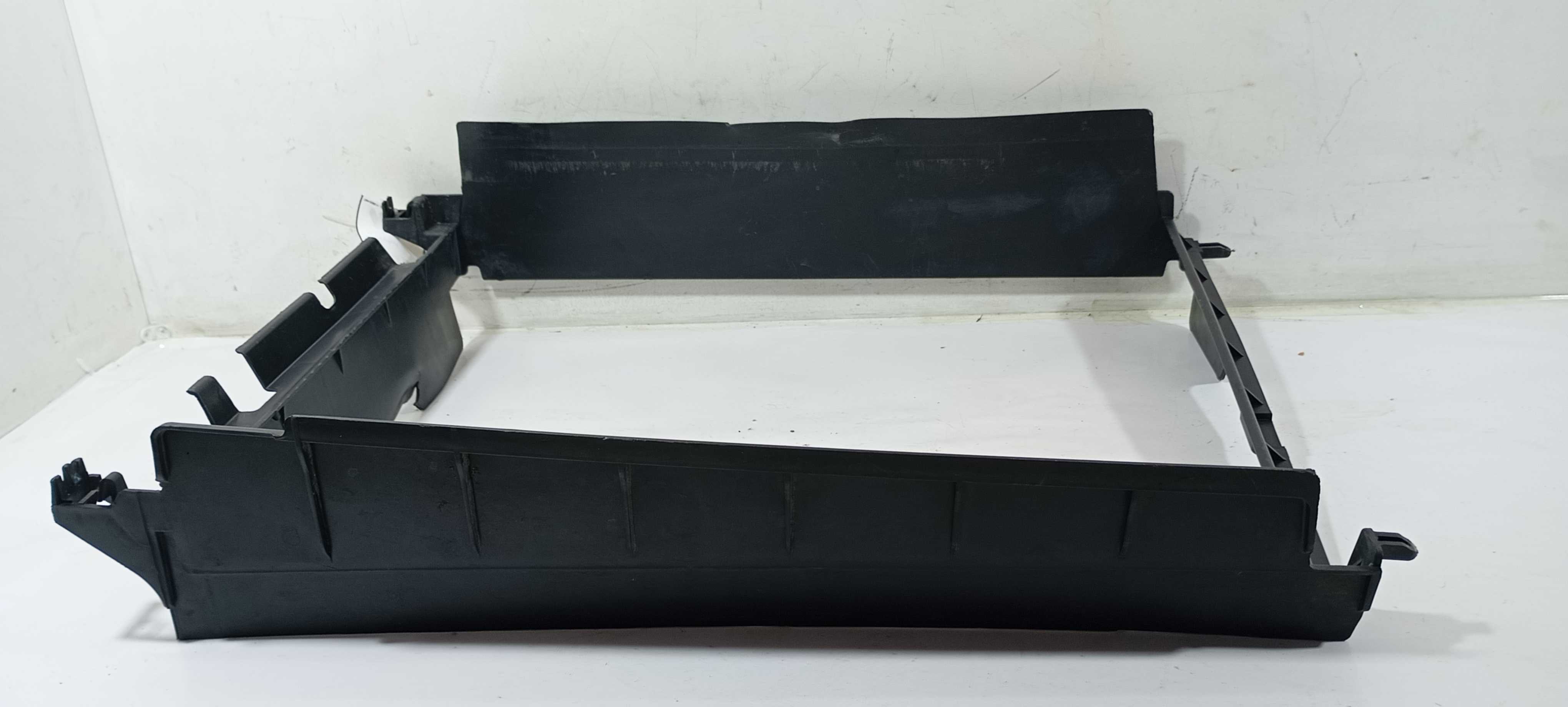 Defletor Radiador Renault Sandero 1.0 2020 215593158r