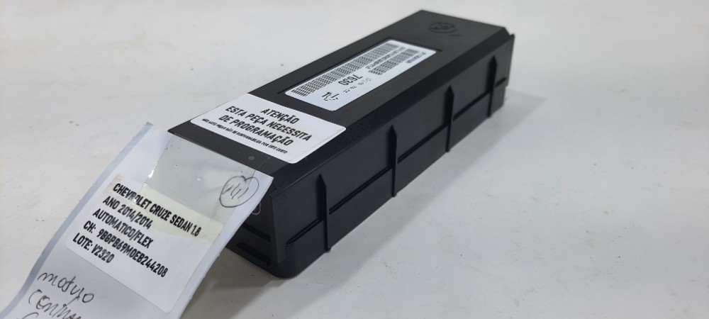 Módulo Central Fusiveis Chevrolet Cruze Sedan 2014 13587630 2