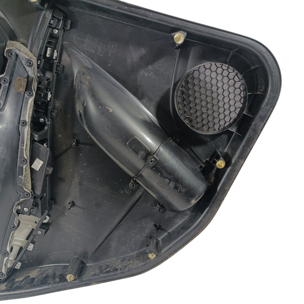 Forro porta traseiri direito suzuki s-cross 2016 8373261M00 5