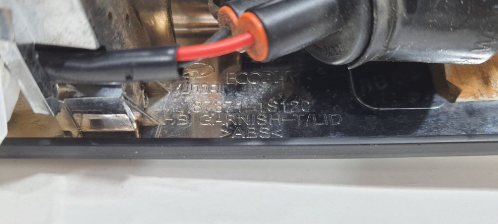 Friso Tampa Traseira Cromado Hb20s 2019 873711s120 Cromado 15