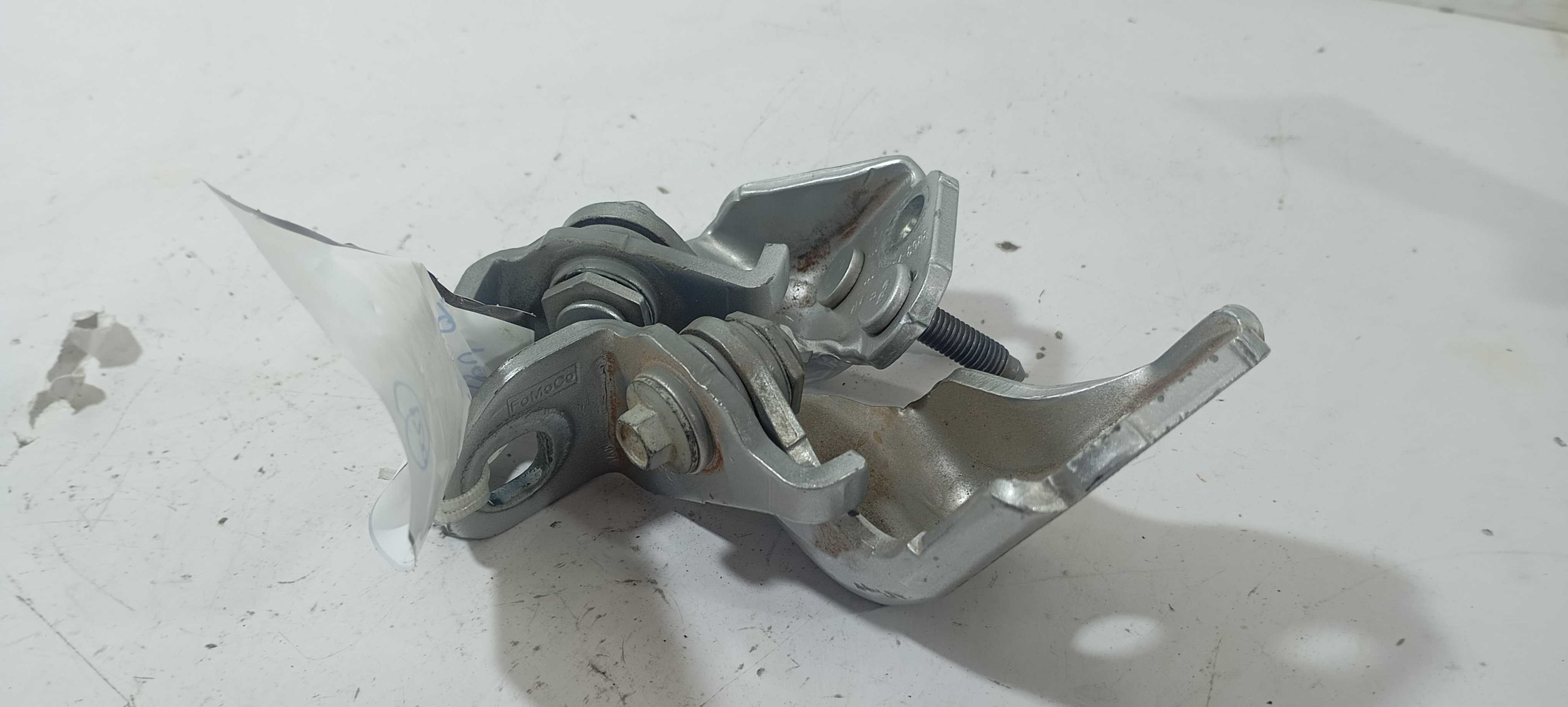 Dobradiça Porta Traseira Esquerda Ford Ka 2020 Bb537826801am 2