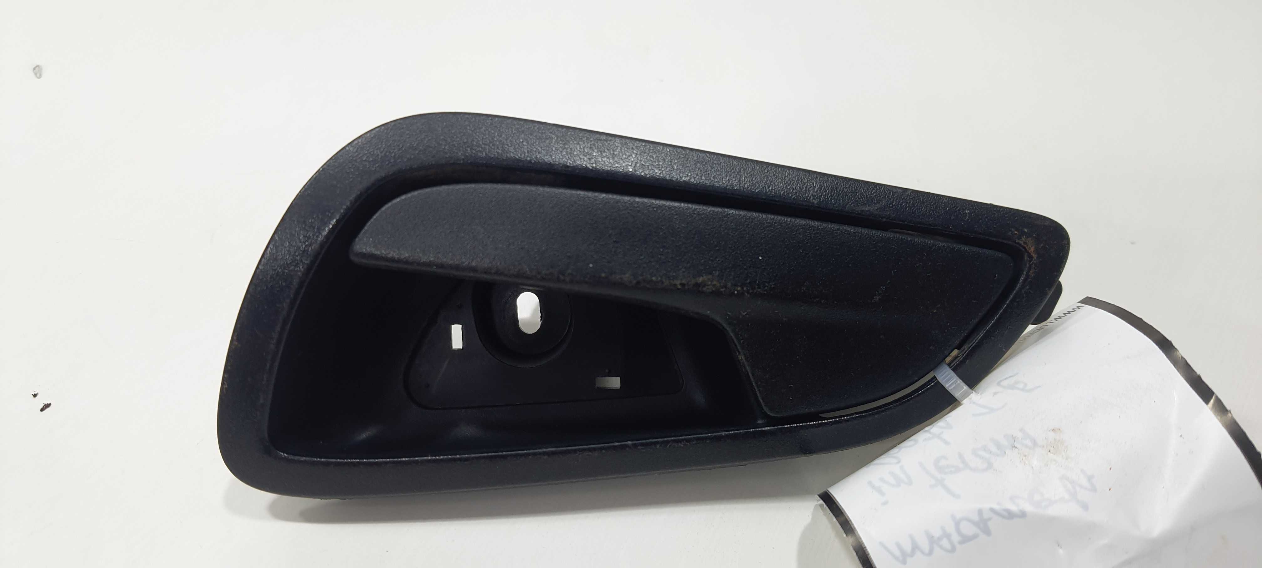 Maçaneta Int Tras Esquerda Ford Ka 1.0 2020 E3b5a22601adw Preto Traseira 4