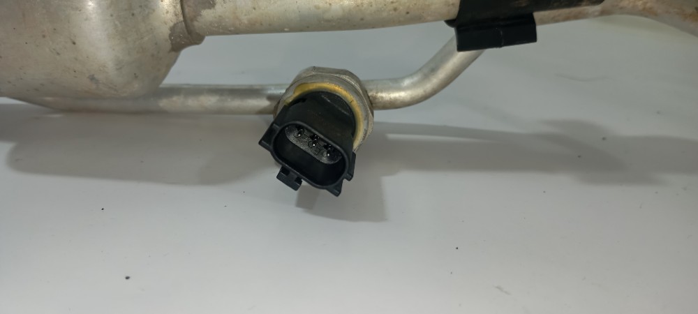 Tubo Ar Condicionado Kia Sorento Ex 2.4 E11000054 2