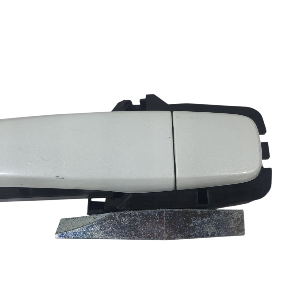 Maçaneta Externa Traseira Direita Kicks 2022 826405rb2a Branco Traseira 3