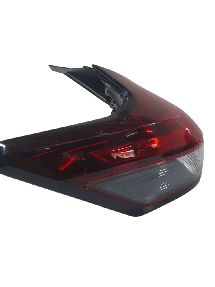 Lanterna traseira esquerda nissan kicks 2022 148R000011 2