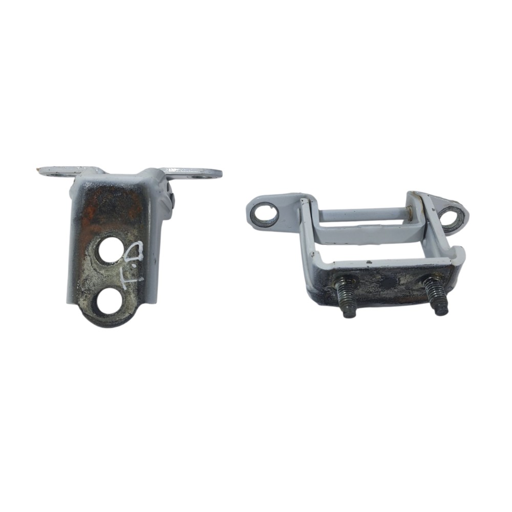Dobradiça Porta Traseira Direita Kicks 2022 824005rb0a 2