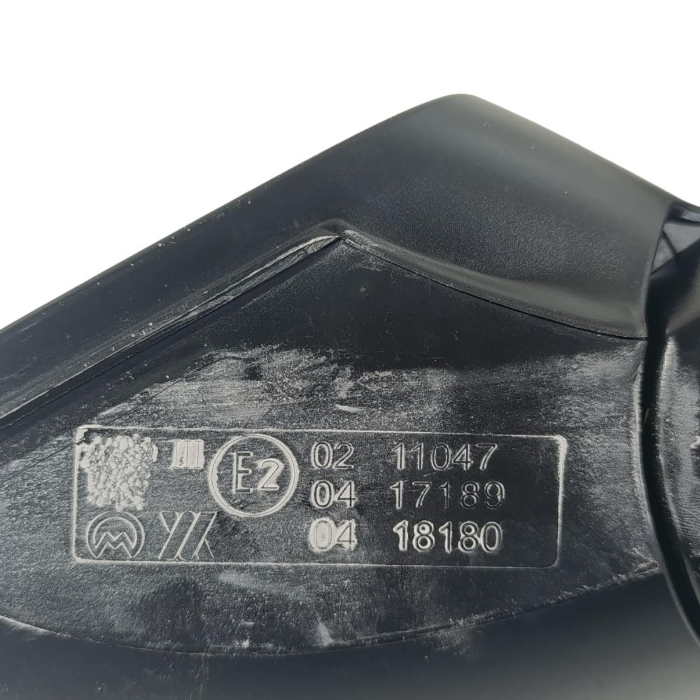 Retrovisor Esquerdo Peugeot 208 Ano 2024 Detalhe E20211047 9