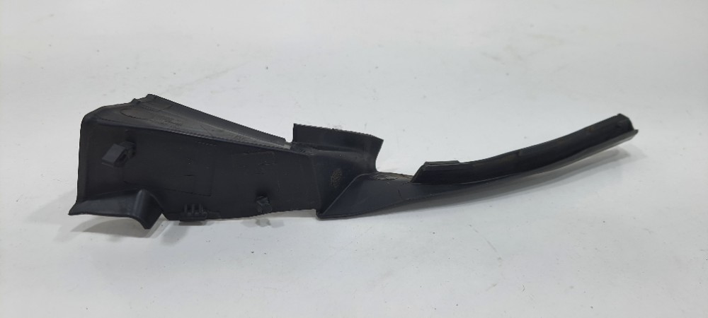 Acabamento Churrasqueira Lado Direito Kicks 2019 668945rb0b Preto
