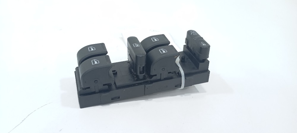 Botão Vidro D.esquerdo Chery Celer Hatch 1.5 2017 Flex V2288 3