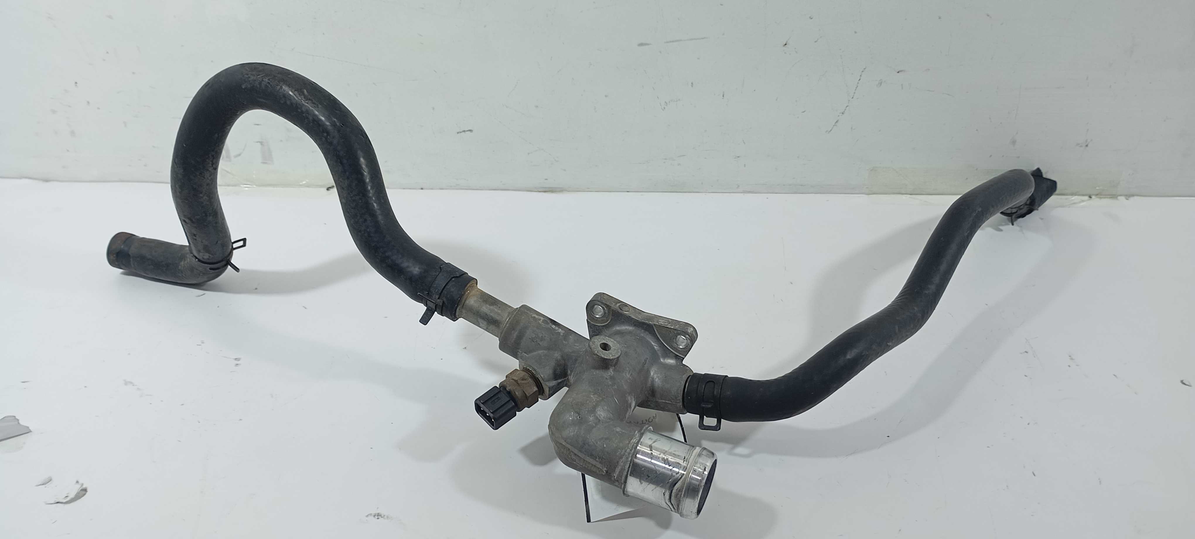 Mangueira Valvula Termostática Hyundai Ix35 2.0 2012 254722e 2