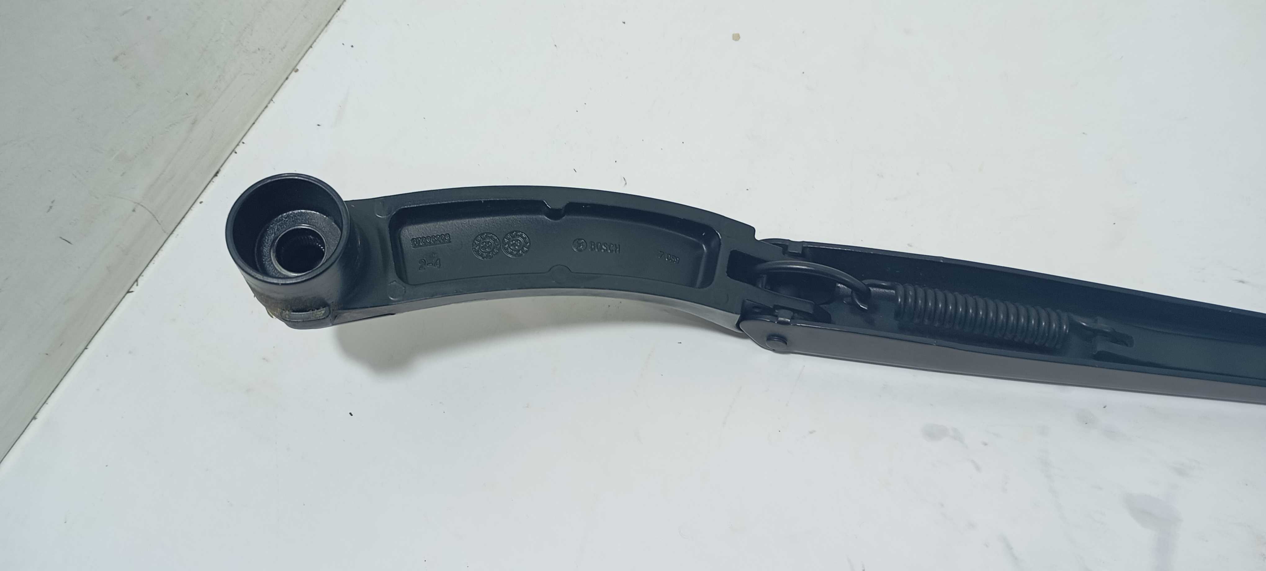 Braço Limpador Parabrisa Direito Gm Tracker Lt 2024 97036203 Direito 3