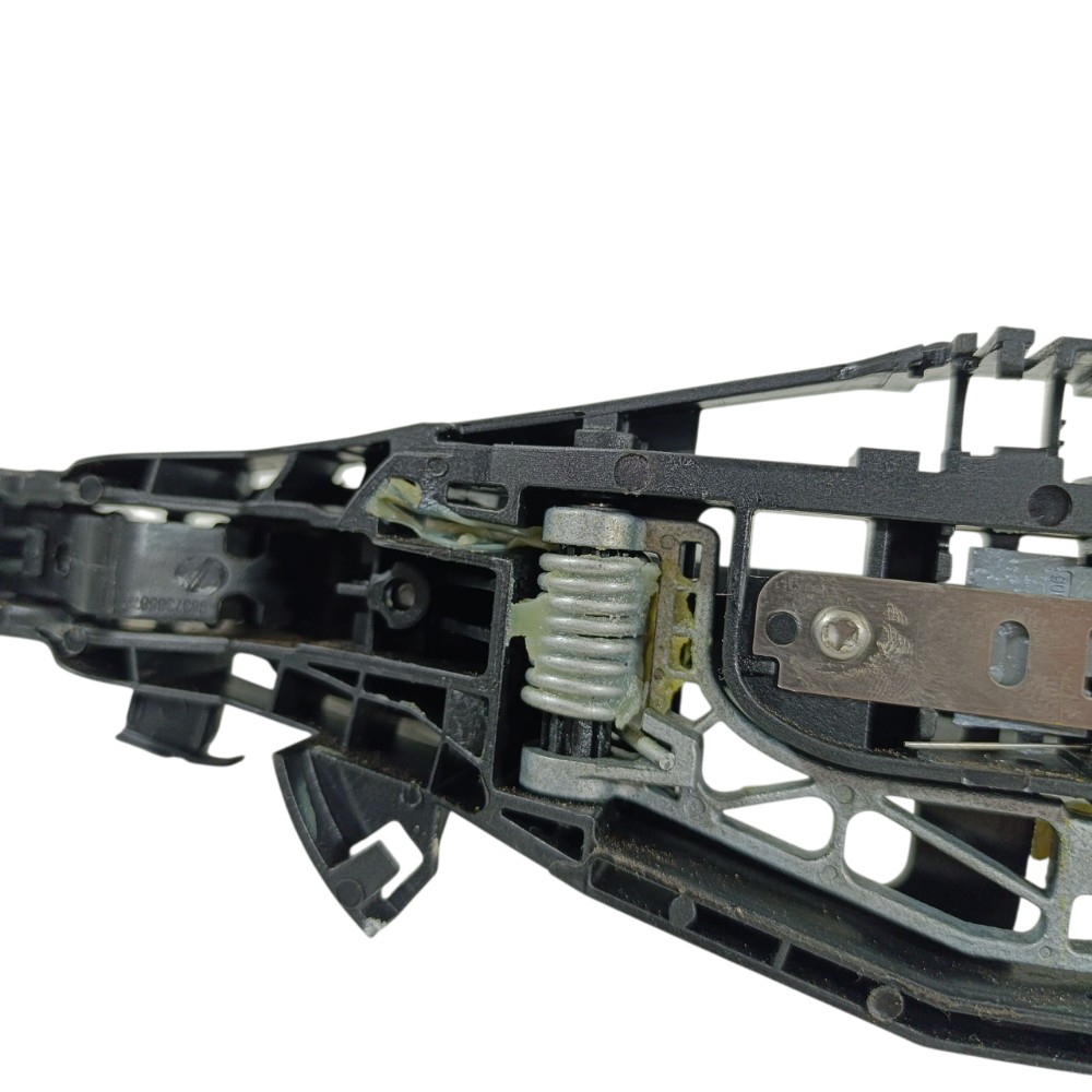 Maçaneta dianteira direita Peugeot 208 ano 2024 98373658XT 4