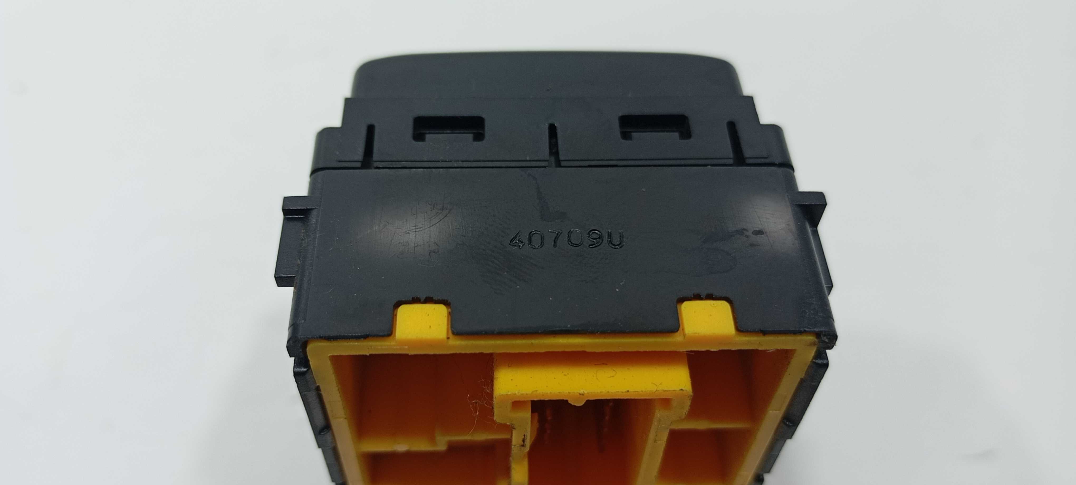 Botão Retrovisor Nissan March Sv 1.0 2016 40709u 5