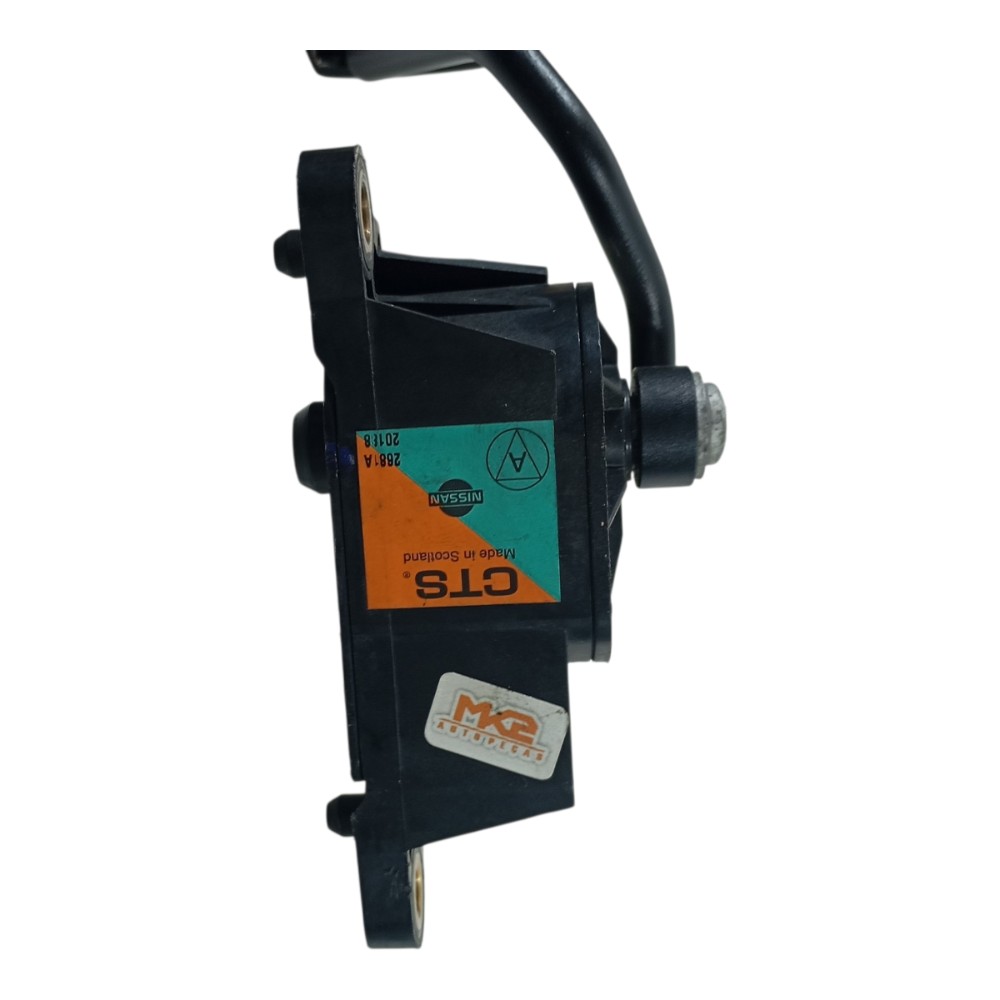 Pedal acelerador nissan sentra 2013 4