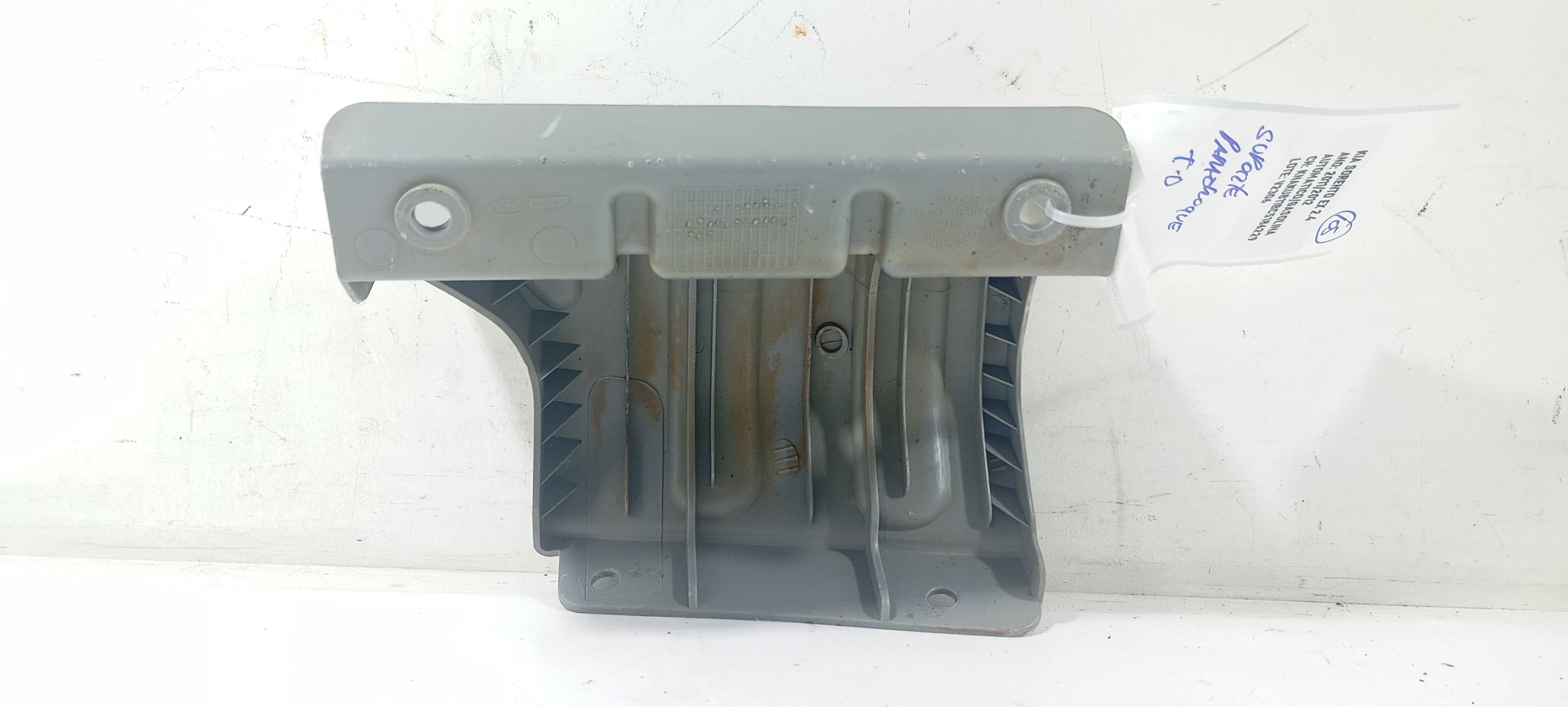 Suporte Parachoque Tras. D. Kia Sorento 2.4 12 866722p000 5