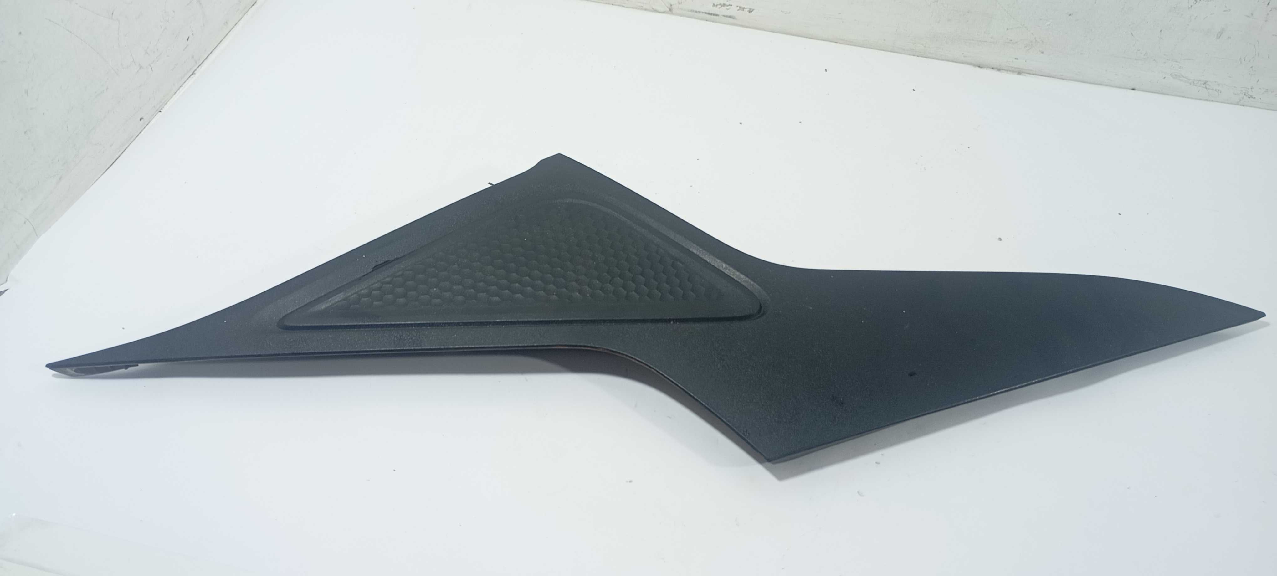 Moldura Externa Porra Traseira Direita Hb20 2023 87840r1500