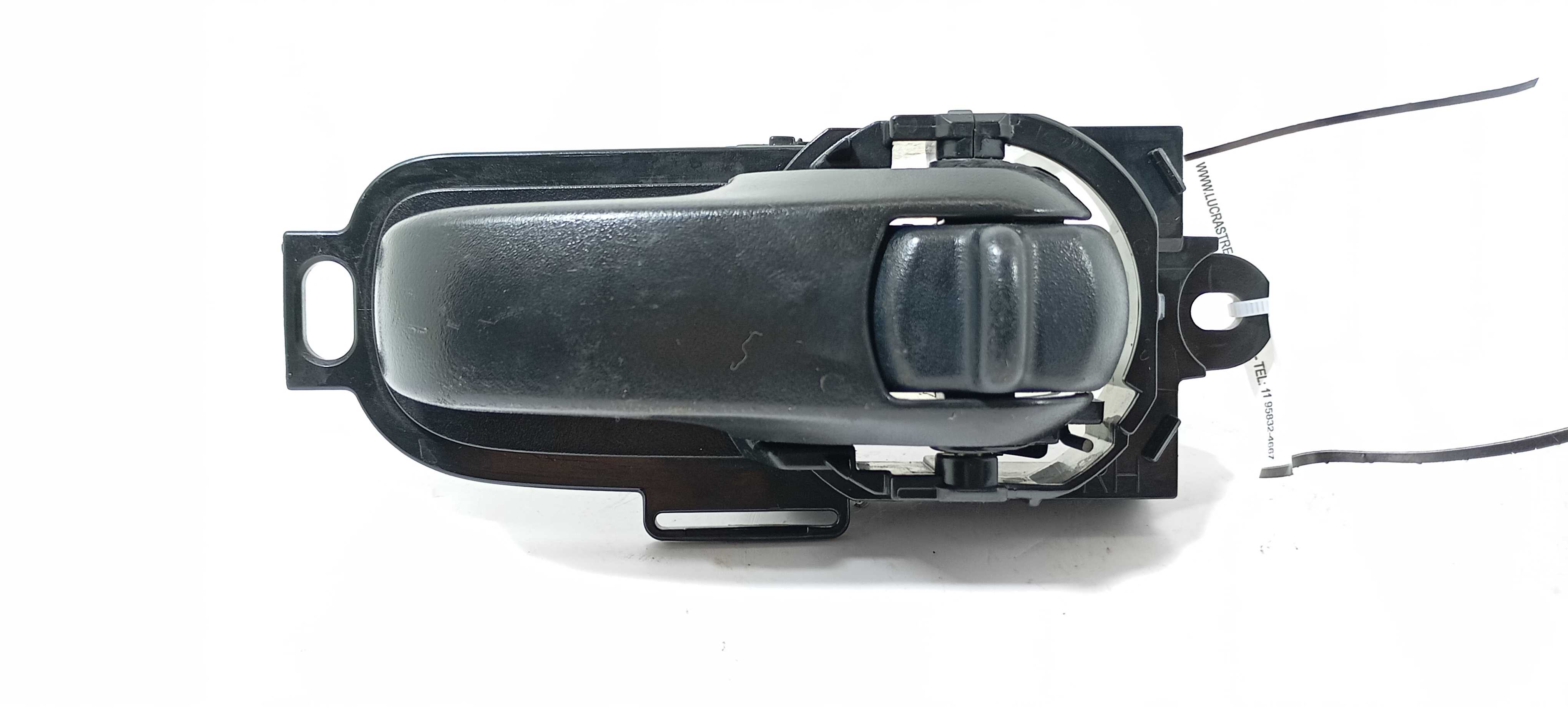 Maçaneta Interna Diant. D. Nissan Tiida Sedan 1.8 12 V2305  Preto Dianteira 5