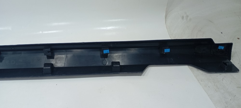 Spoiler Lateral Direito Gm Tracker Lt 2024 26227795 Preto 9