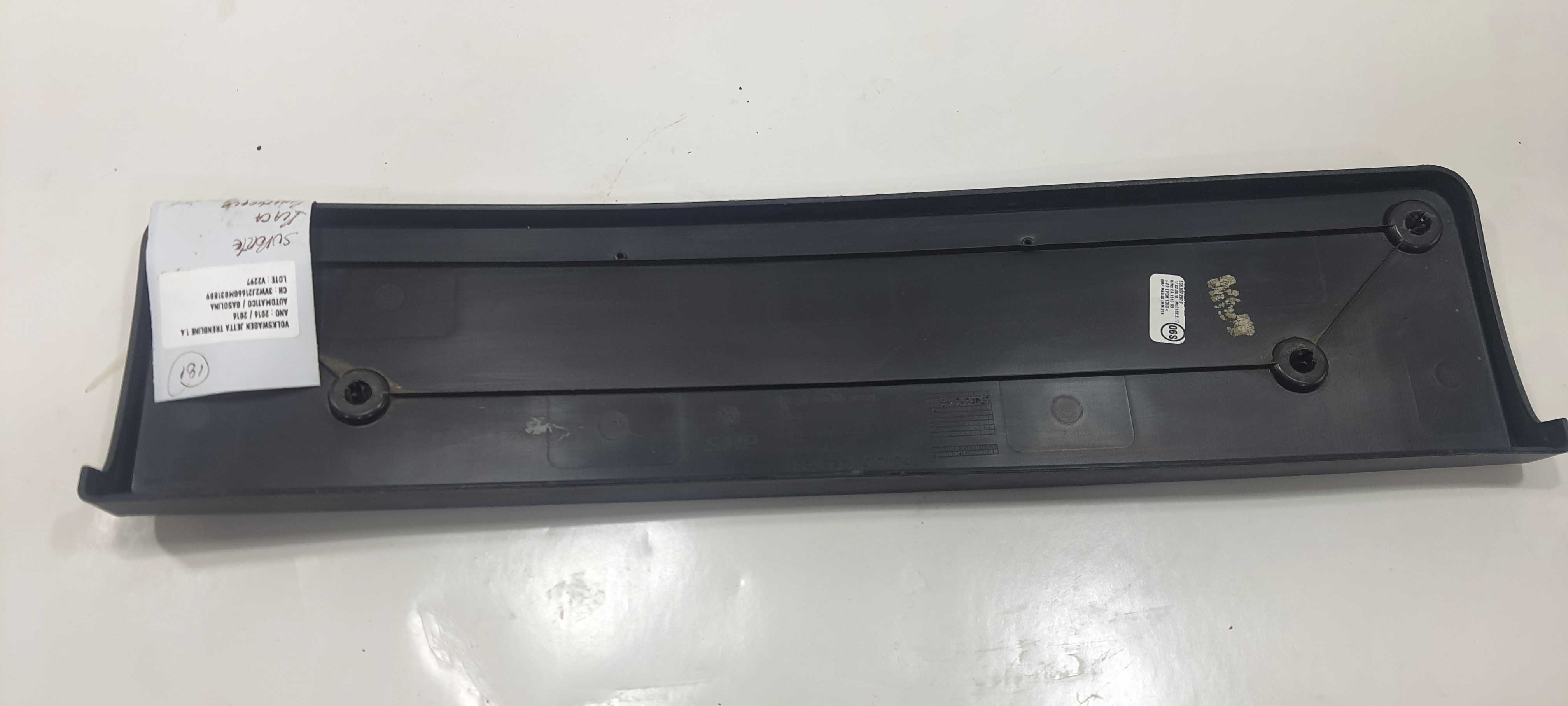 Suporte Placa Tras Volkswagen Jetta Trendline 1.4 2016 V2297 3
