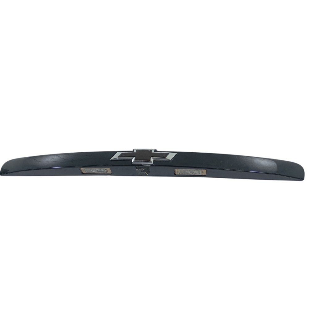 Aplique Tampa Traseira Gm Tracker Lt 1.4 2018 42608987 Preto 3