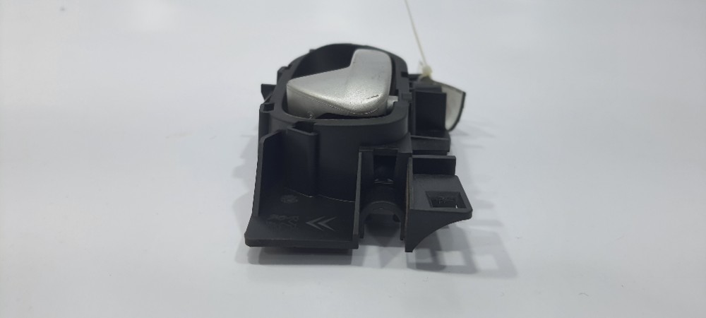 Maçaneta Interna Dianteira Direita Peugeot 208 2018 303966 Preto Dianteira 5