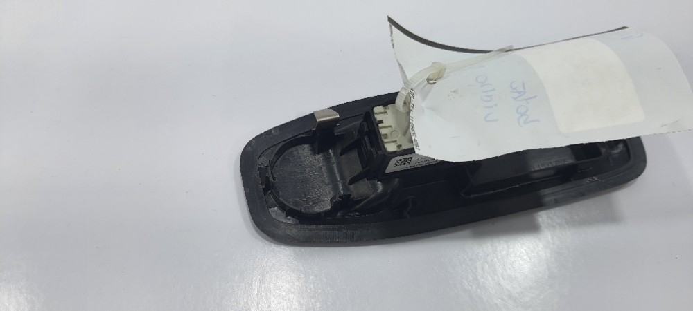 Botão Vidro Dianteiro Direito Peugeot 208 1.2 2018 98007447 9