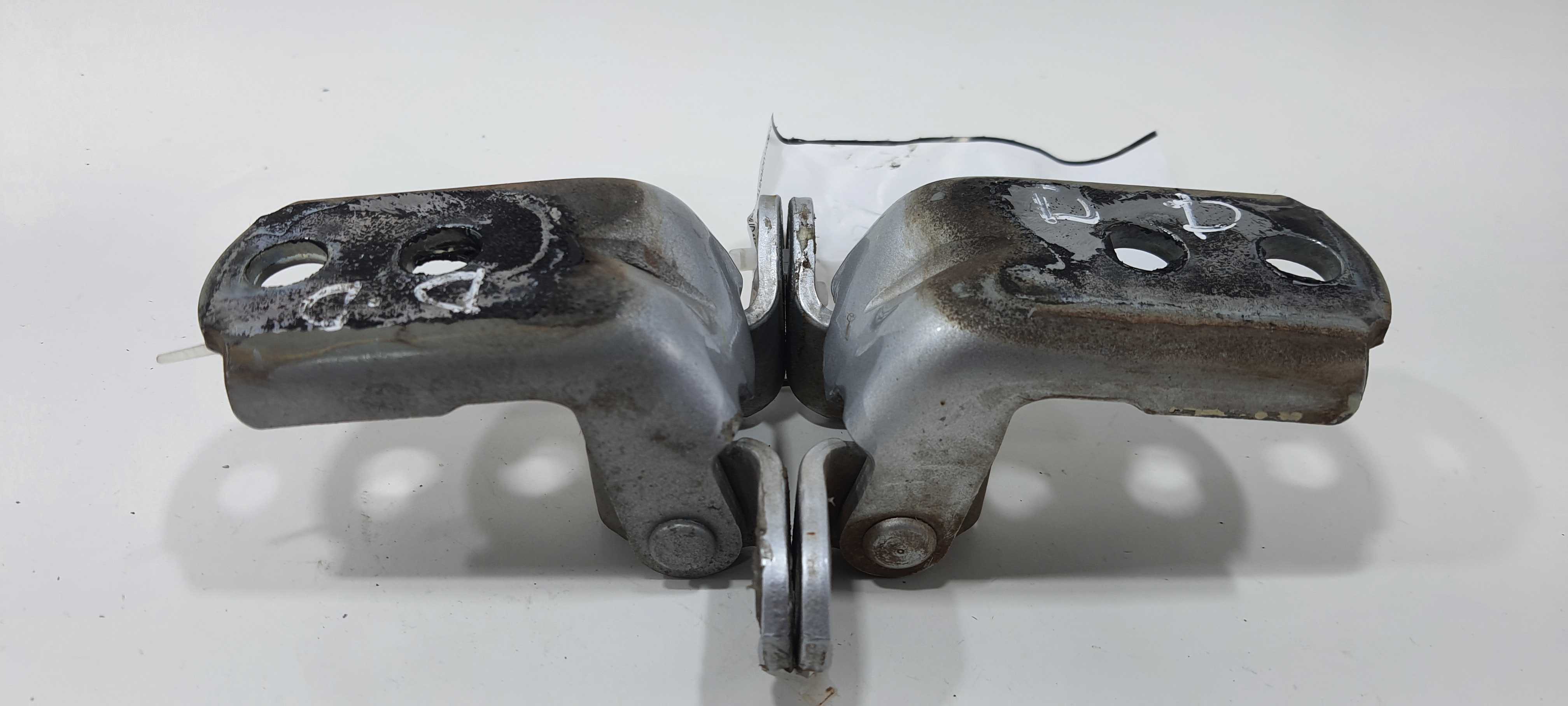 Dobradiça Porta D Direita Nissan Tiida Sedan 1.8 2012 V2305 4