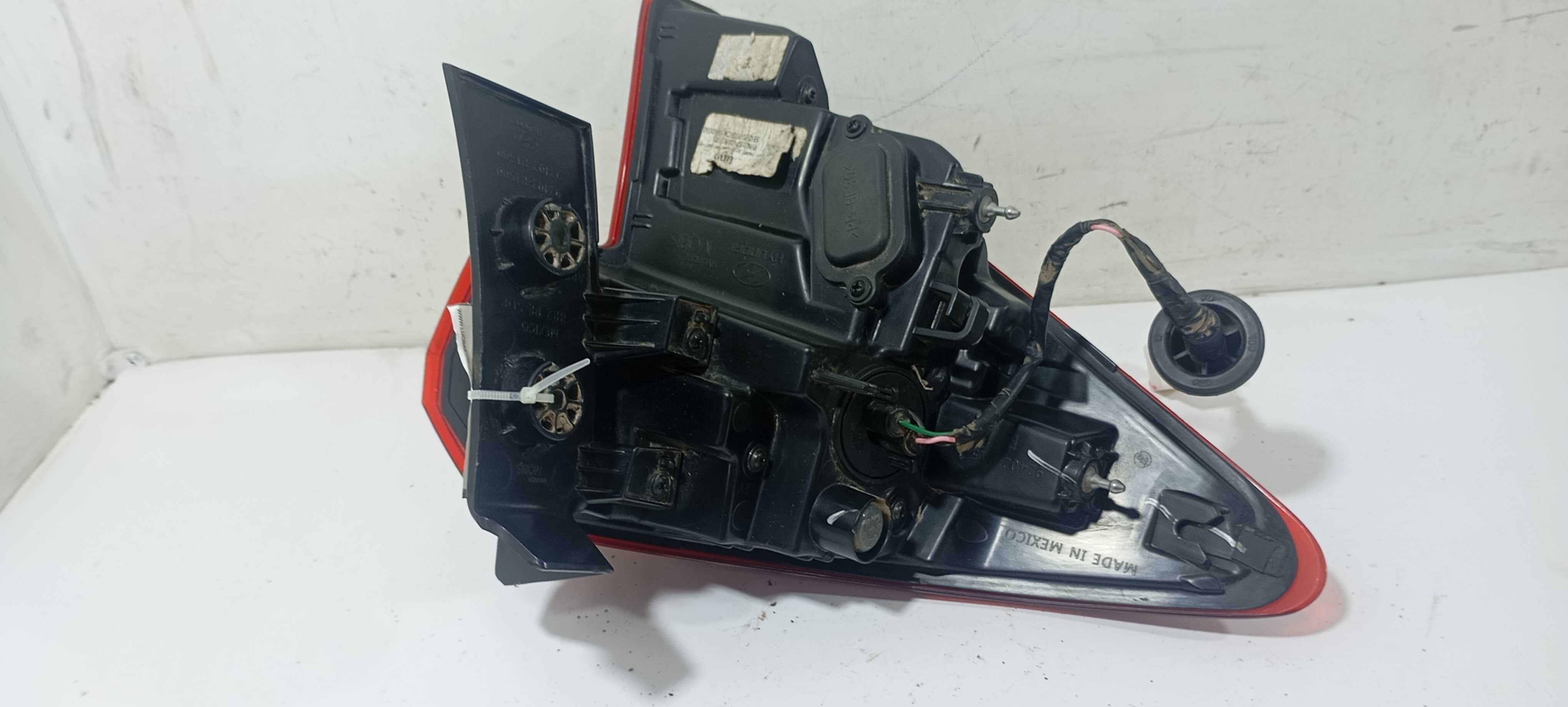 Lanterna Traseira Direita Hb20 Comfort 2023 92402r1500 Vermelha Direito/passageiro 6