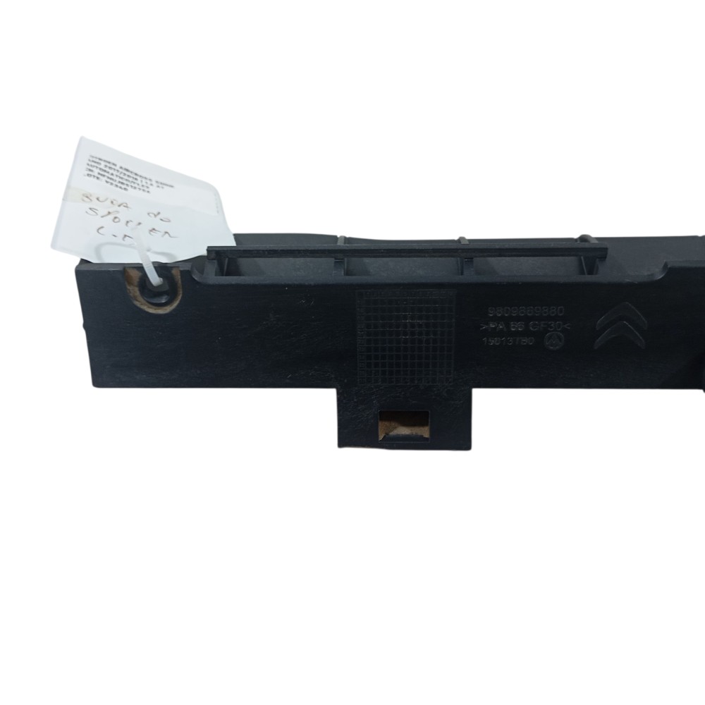 Guia spoiler direito Citroen Aircross 2018 9809869880 2