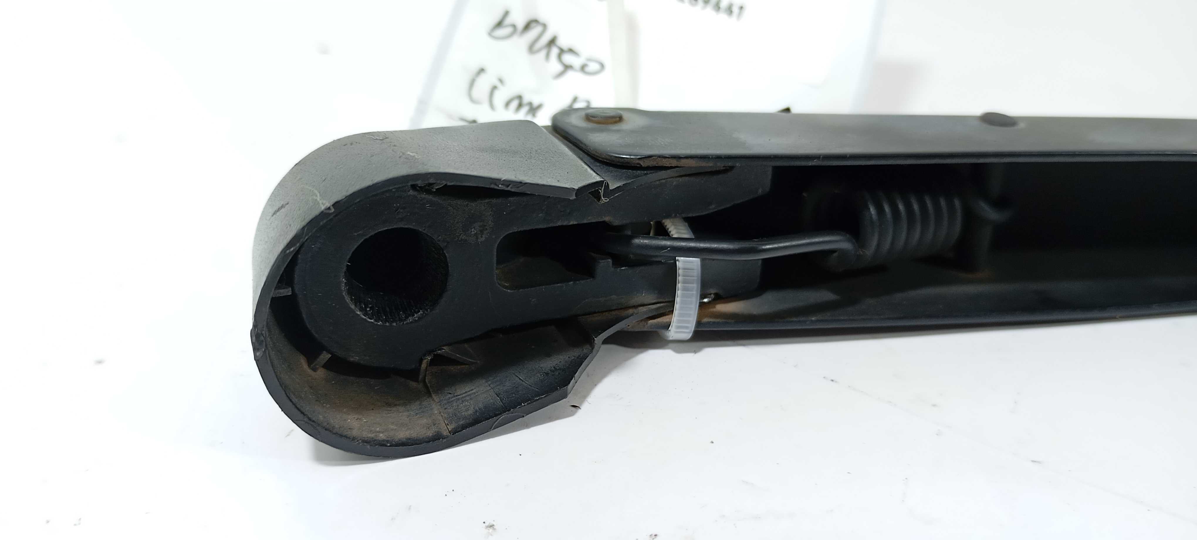 Braço Limpador Traseiro Gm Onix Active 1.4 2018 52151337 6