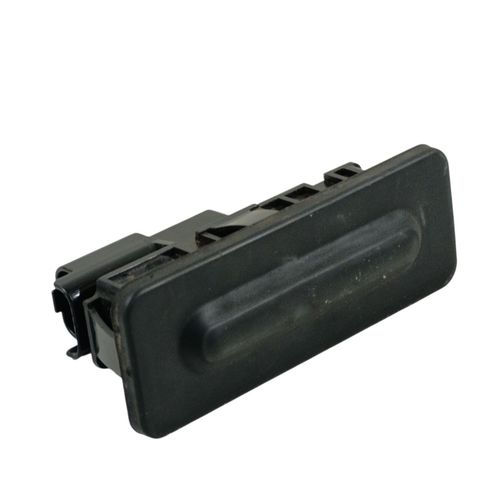 Botão tampa traseira Peugeot 208 ano 2024 95835T02 1