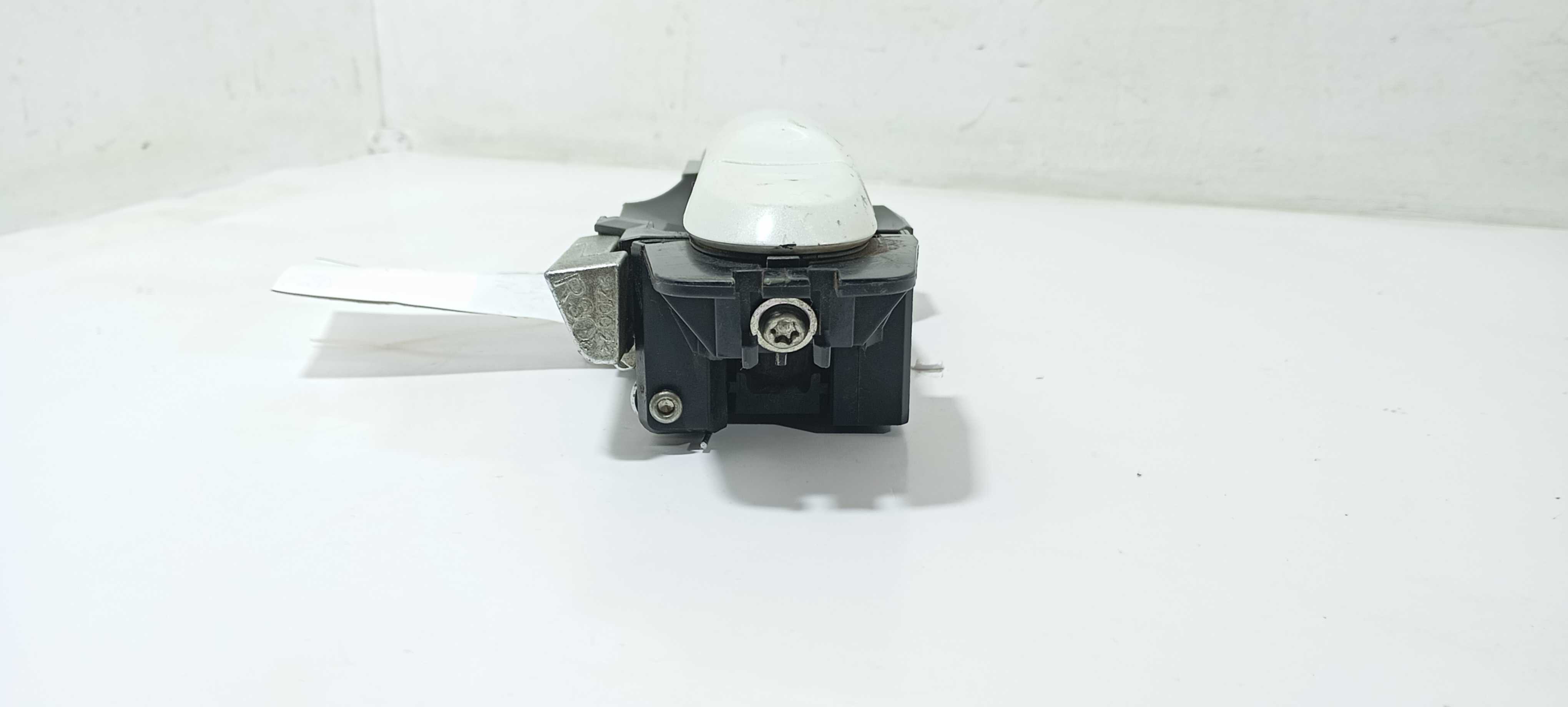 Maçaneta Externa Diant. D. Nissan March Sv 1.0 2016 Sh1hb Branco Dianteira 2