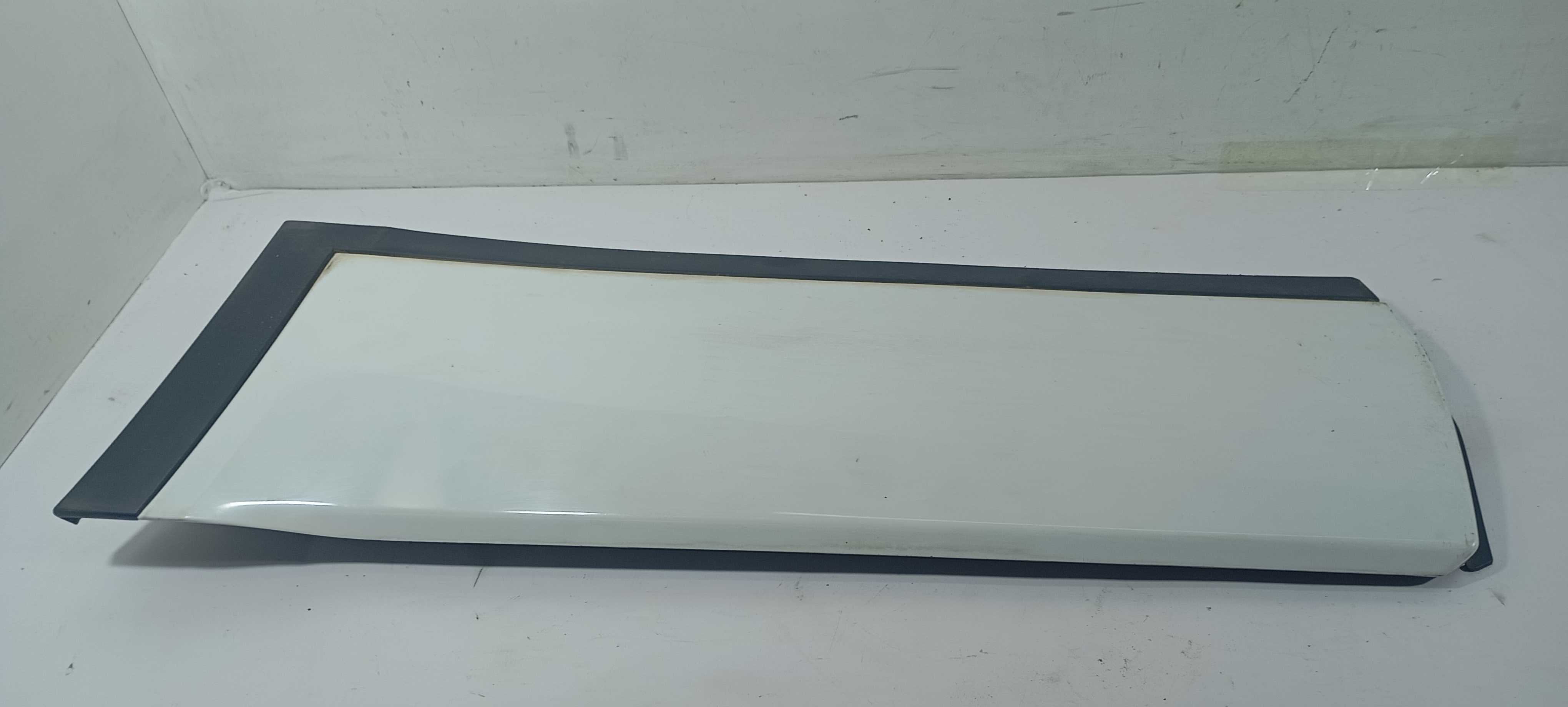 Friso Porta Tras Esquerda Land Rover Evoque 2.0 2017 Bj3m274 Branco 2