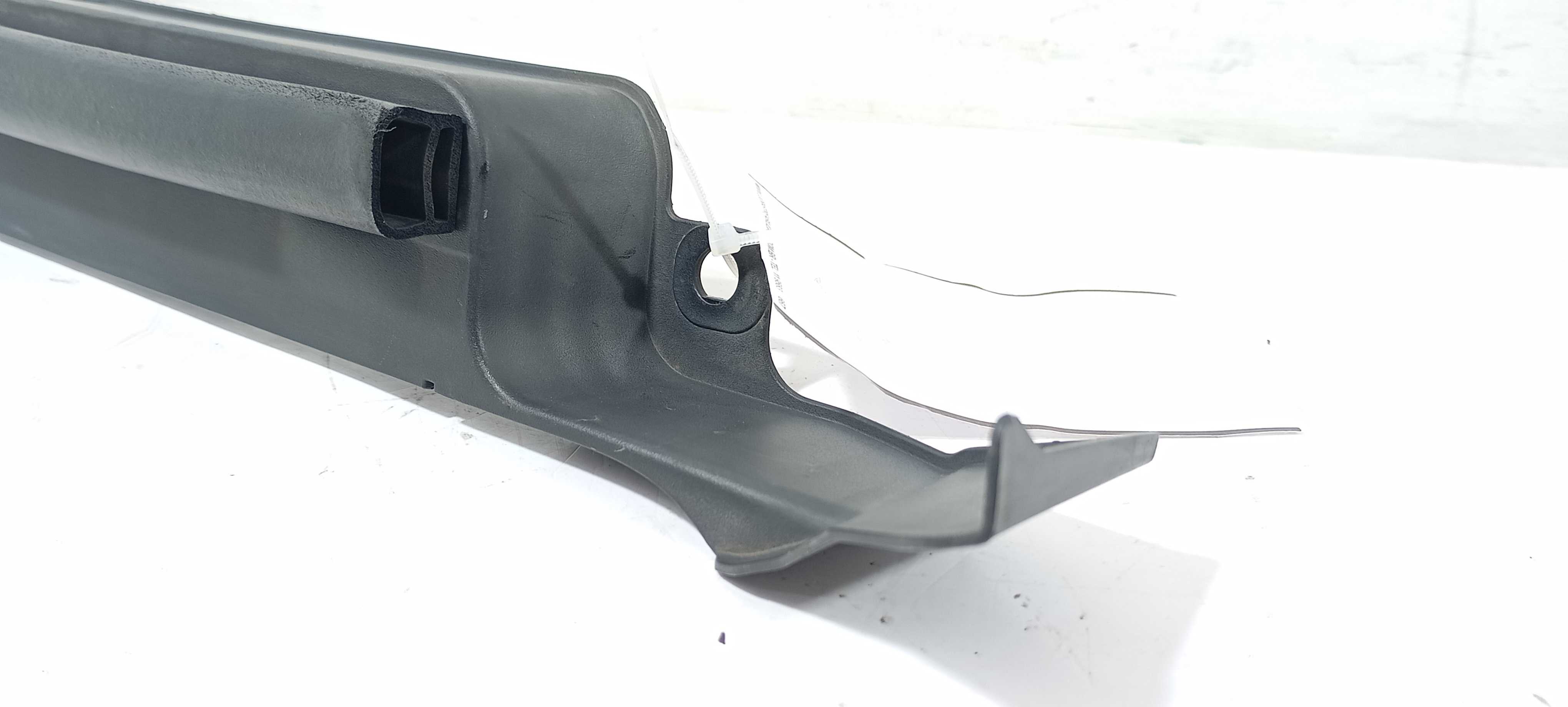 Acaba. Int. Paralama Diant. E. Kia Sorento 2.4 12 841302p010 4