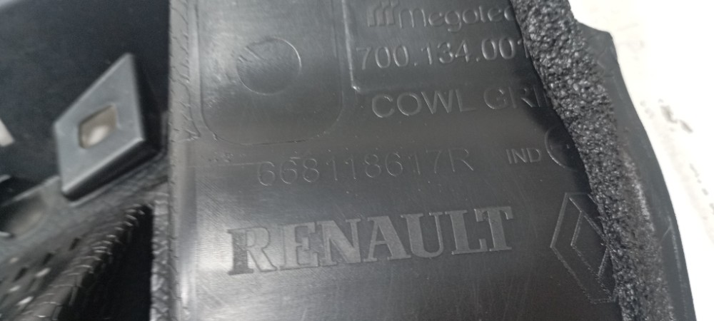 Churrasqueira Renault Kwid 2021 668118617r Detalhe Preto 4