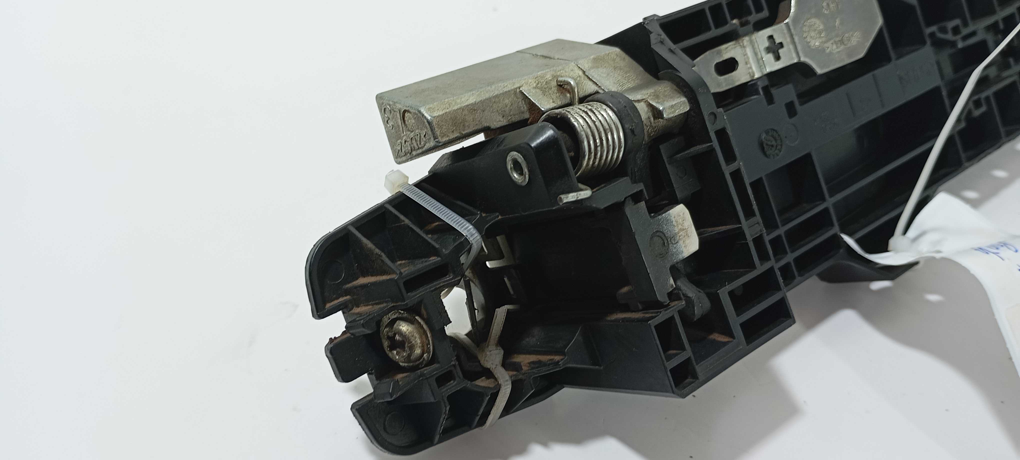 Maçaneta Externa Diant. E. Nissan March Sv 1.0 2016 Sh1ha Branco Dianteira 10