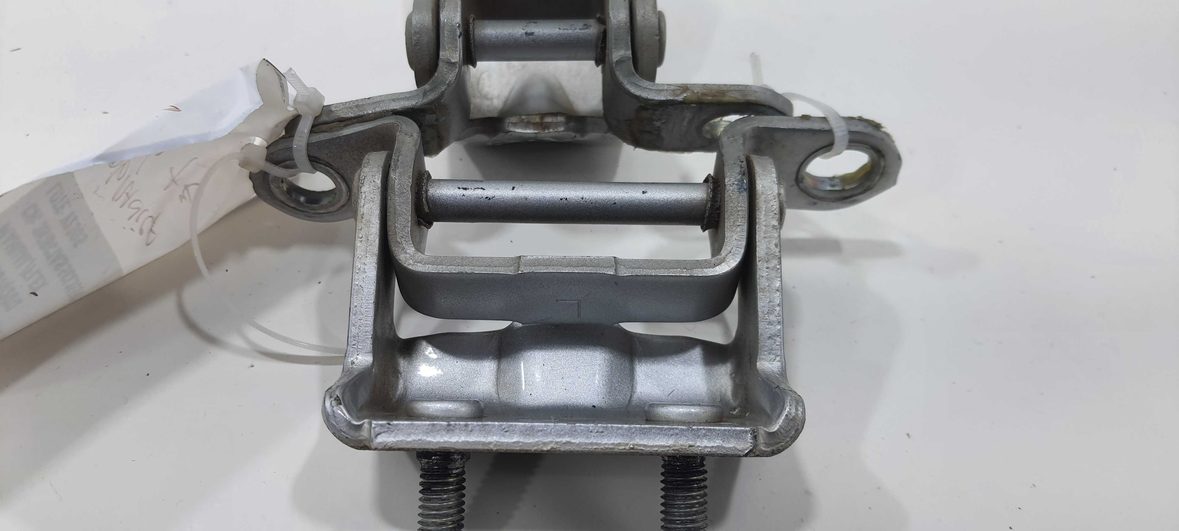 Dobradiça Porta T Esquerdo Nissan Tiida Sedan 1.8 2012 V2305 4