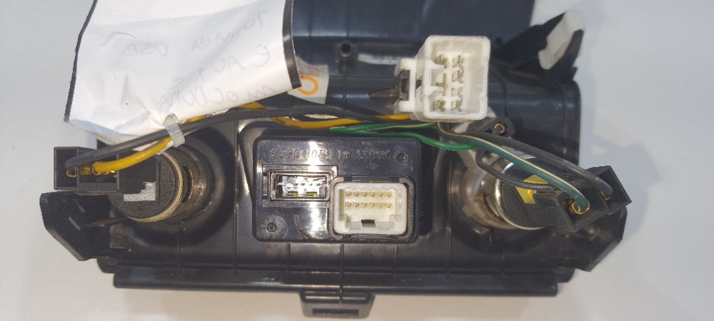 Acabamento Console Usb Hyundai Ix35 2.0 Ano 2012 846212s200 Preto 8