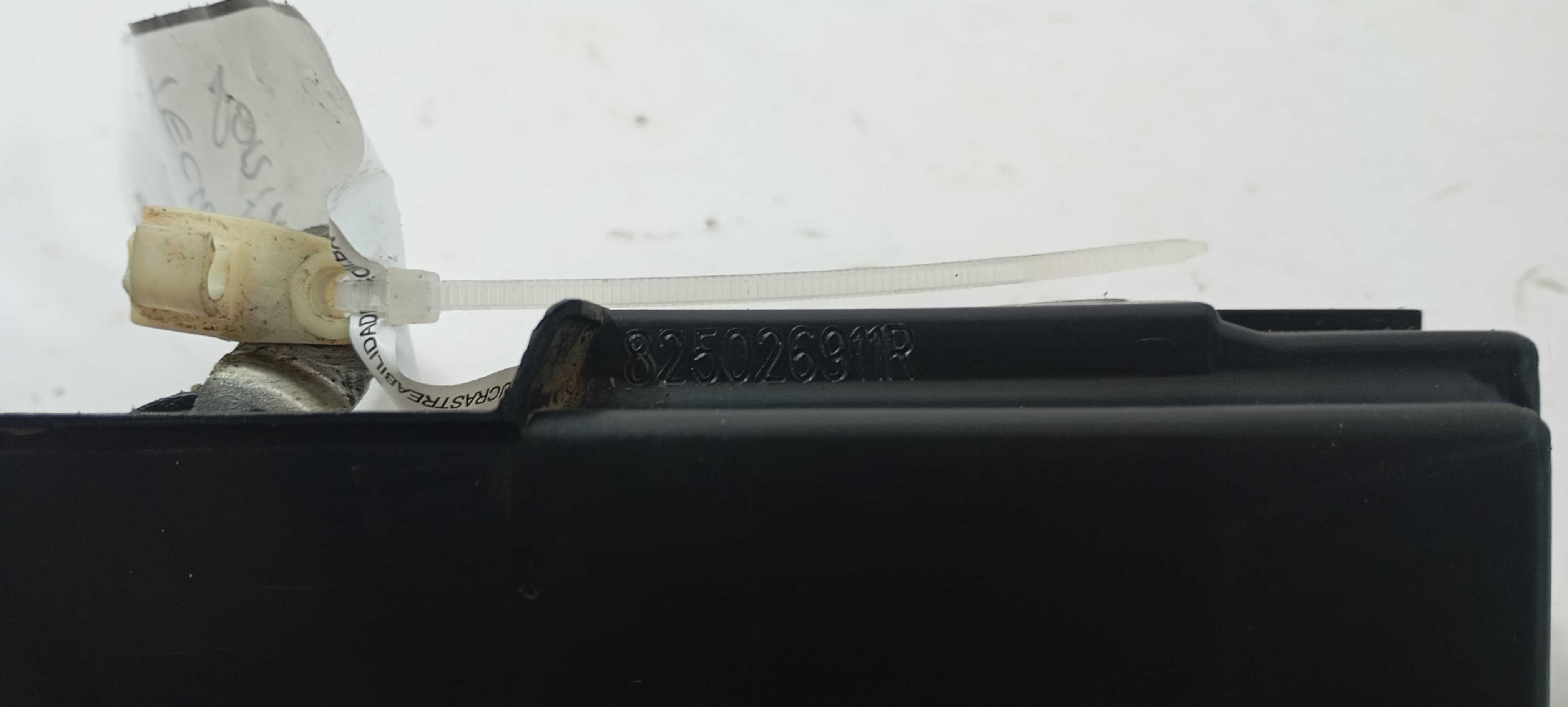 Fechadura Traseira Direita Renault Sandero 2019 825026911r 4