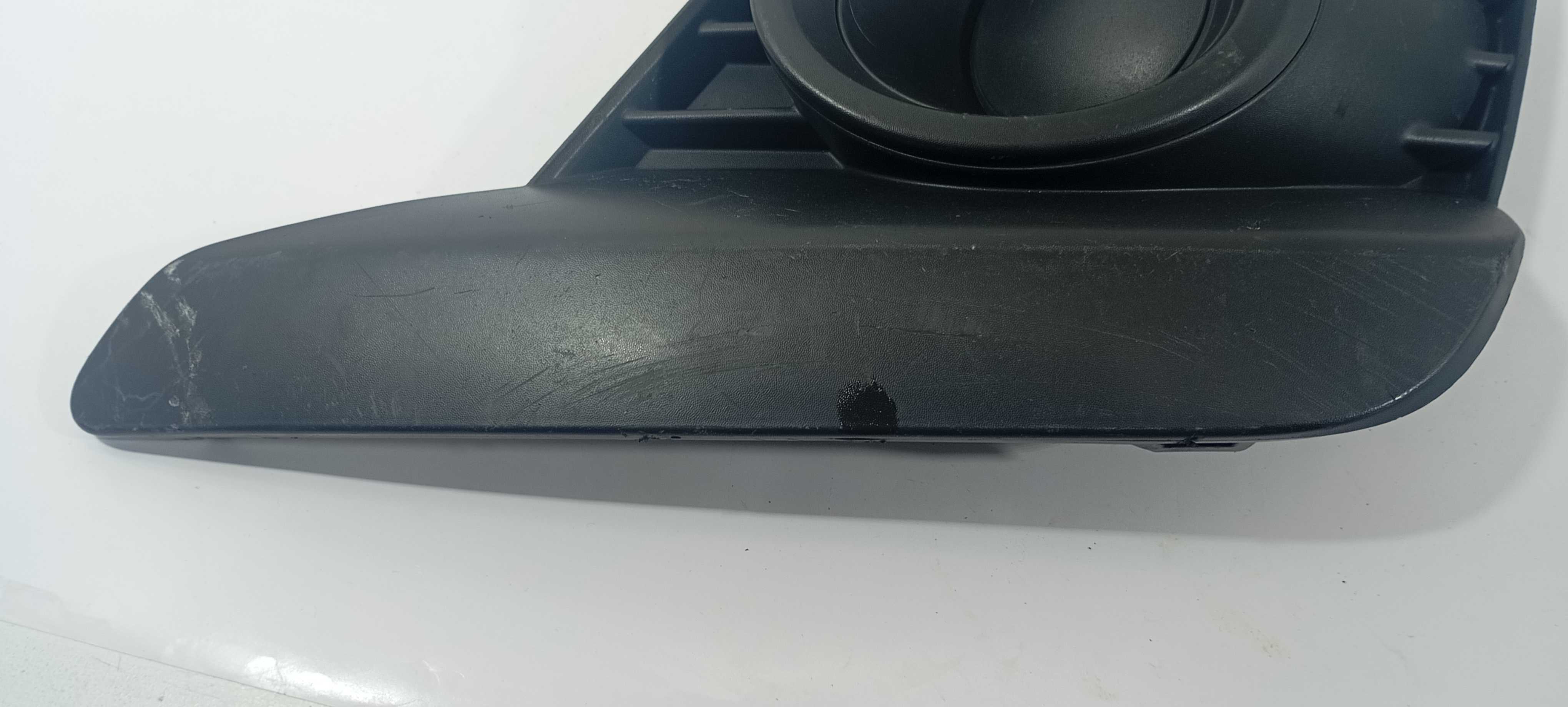 Moldura Farol Milha Direito Renault Logan 1.0 2020 263317695 Preto Direito 5