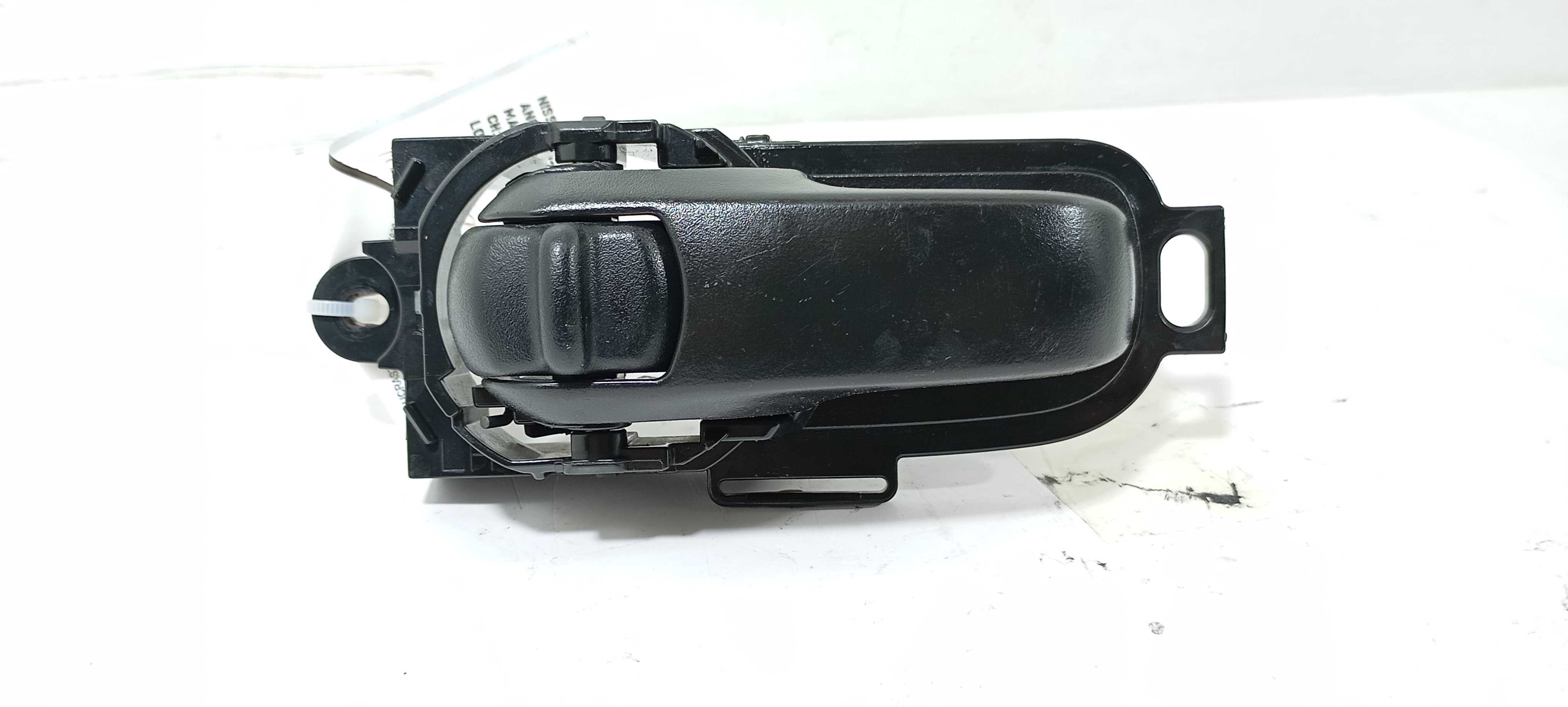 Maçaneta Interna Traseira E. Nissan Tiida Sedan 1.8 12 V2305 Preto Traseira 3