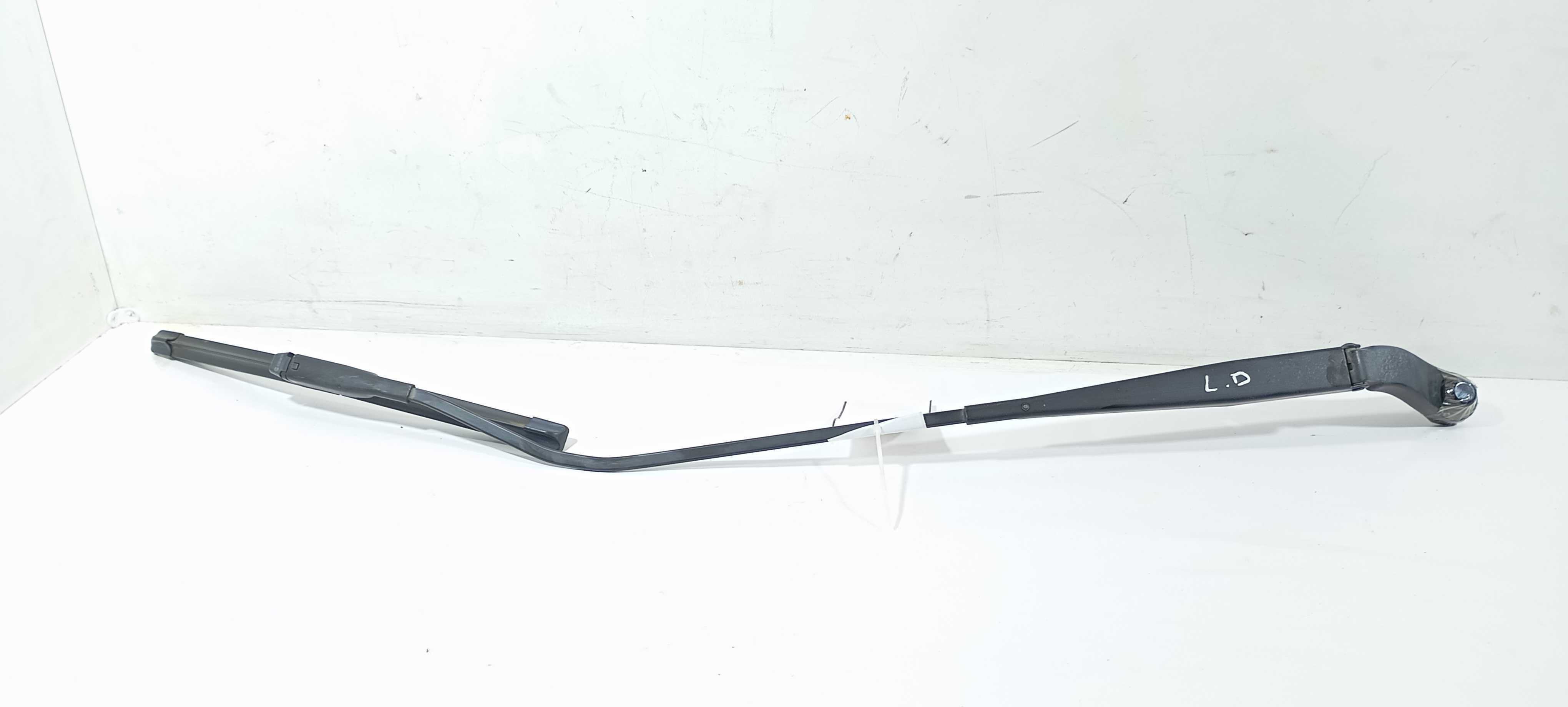 Braço Limpador Dianteiro D. Gm Onix Active 1.4 2018 52059681 Direito 1