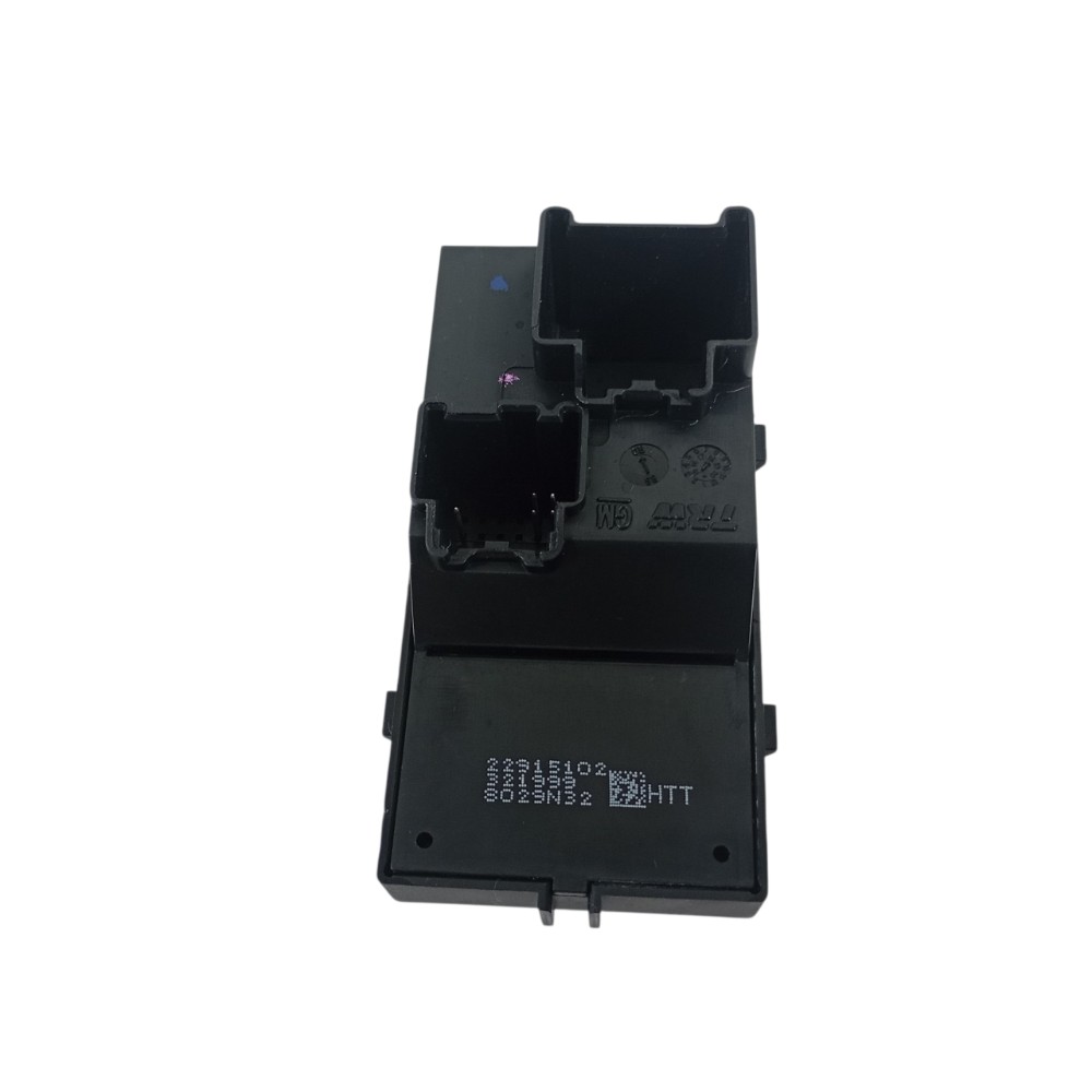 Botão Vidro Dianteiro Direito Tracker Lt 1.4 2018 22915102 4