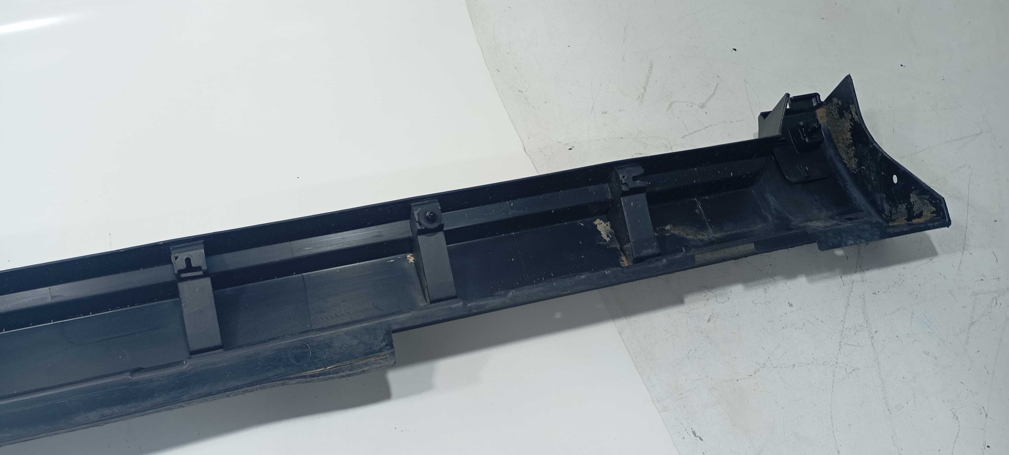 Spoiler Esquerdo Nissan Kicks Cvt 1.6 2019 768515ra0a Preto Preto 4