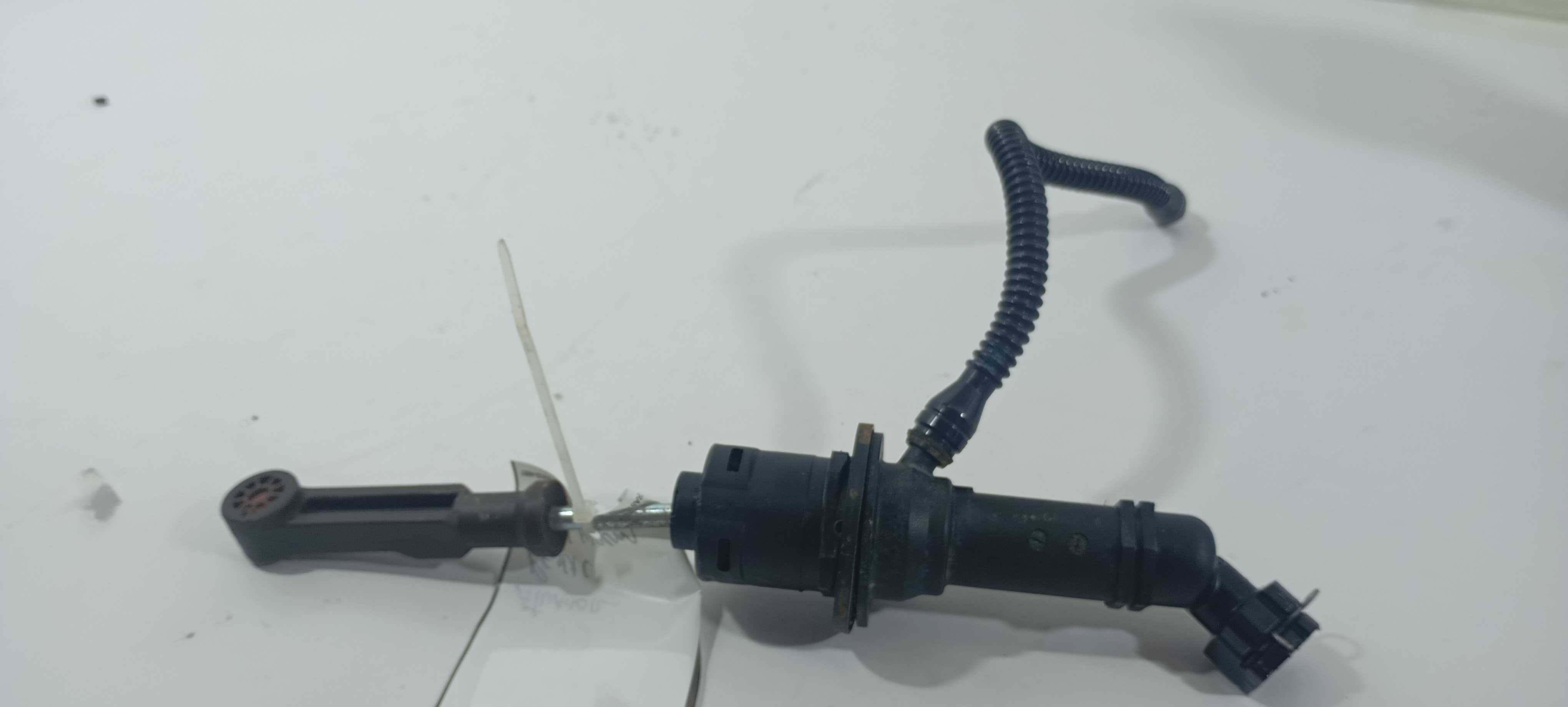 Atuador Pedal Embreagem Renault Logan 1.0 2020 306104118r Preto 2