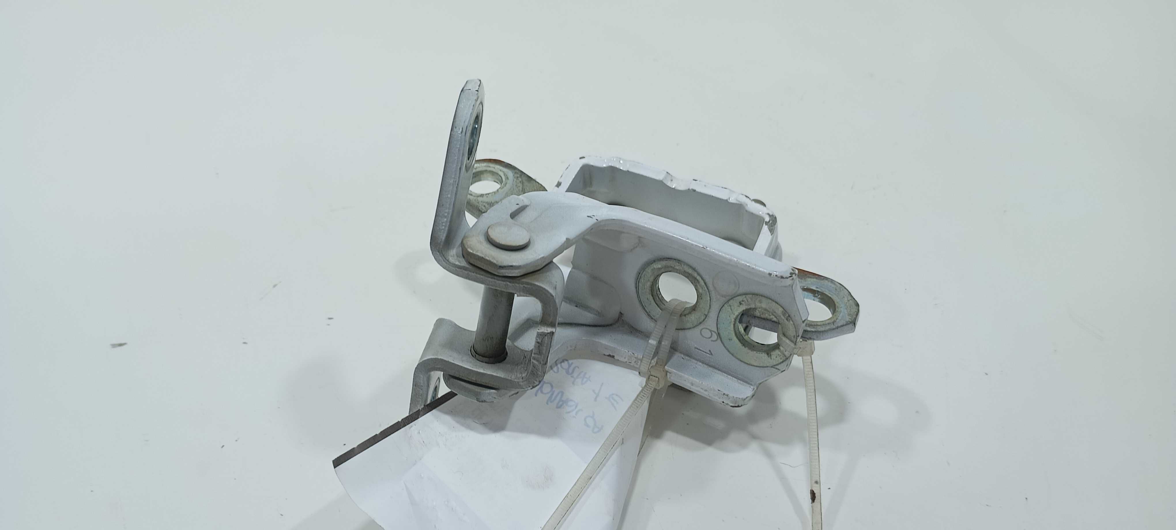 Dobradiça Porta Tras Esq Nissan March Sv 1.0 2016 9787051m0a