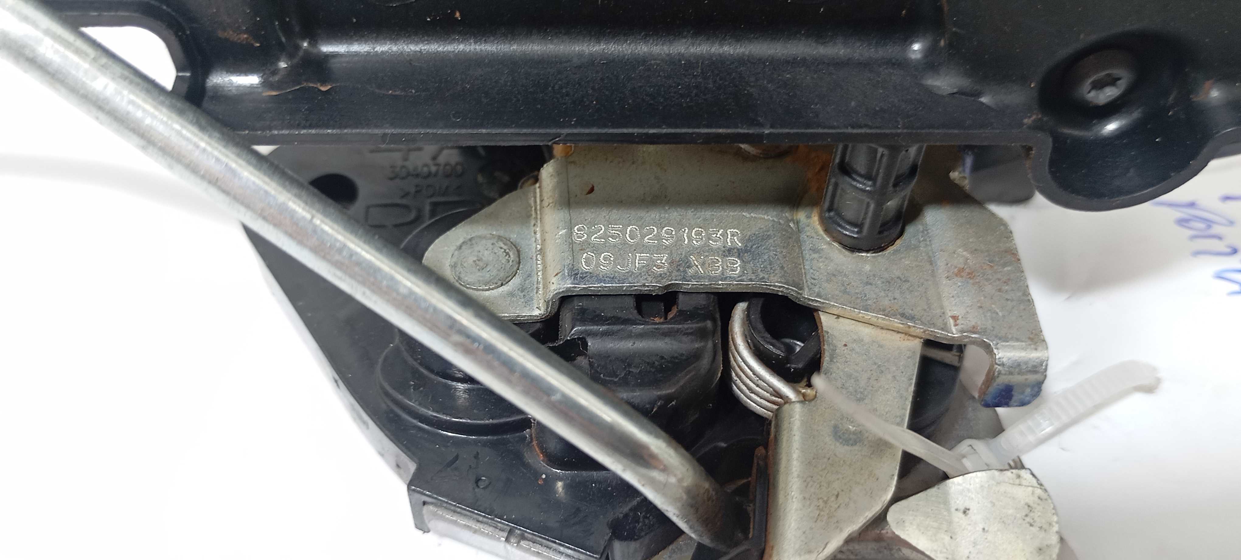 Fechadura Porta Traseira Direita Kwid 2021 825029193r 6