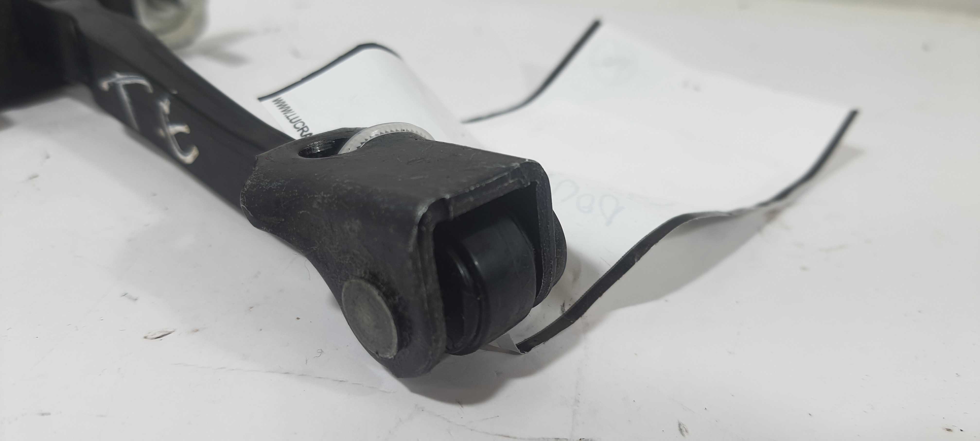 Limitador Porta Traseira E. Gm Onix Activ 1.4 18 52158971 1